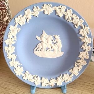 Vintage Wedgwood Jasperware Light Blue Pegasus Collectible Display Dish Stand